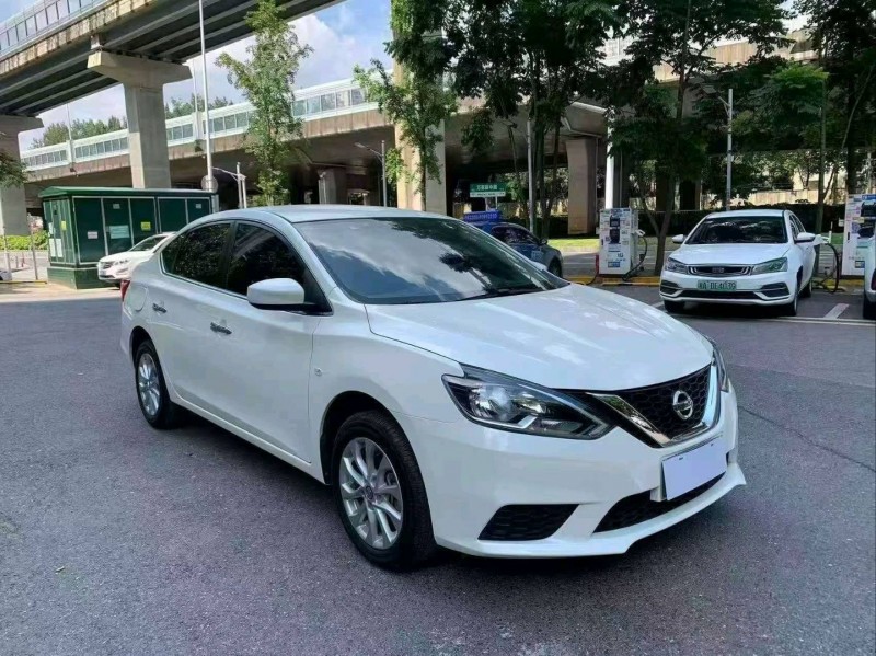 長沙23年日產軒逸3
