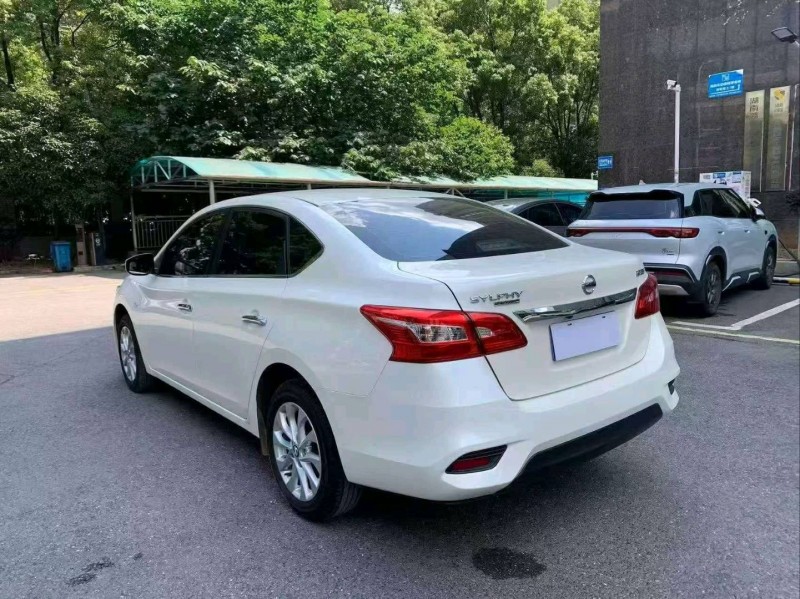 長沙23年日產軒逸6