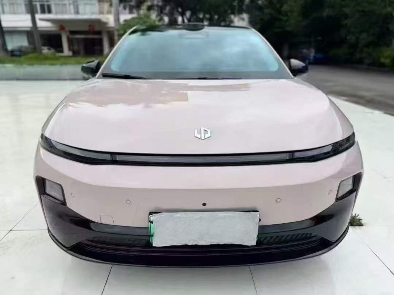 珠海25年零跑汽車B011