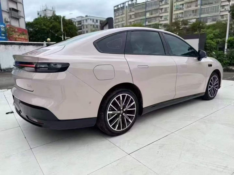 珠海25年零跑汽車B018