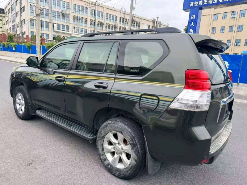 衡阳12年丰田普拉多5