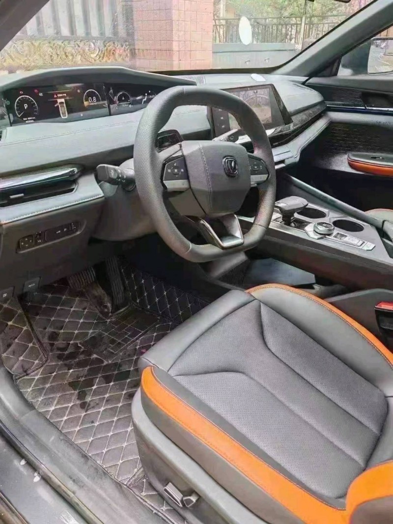 廣州25年長安汽車UNI4