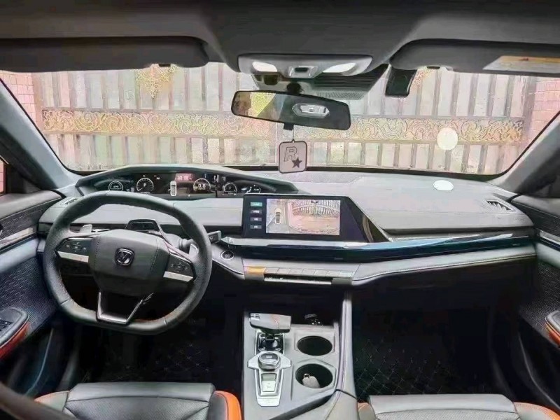 廣州25年長安汽車UNI5