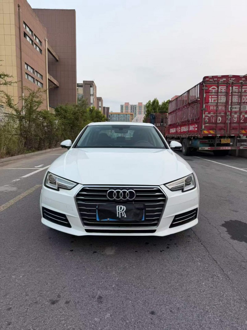 徐州22年奧迪A4L1