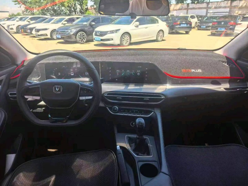 邢臺25年長安汽車逸動8