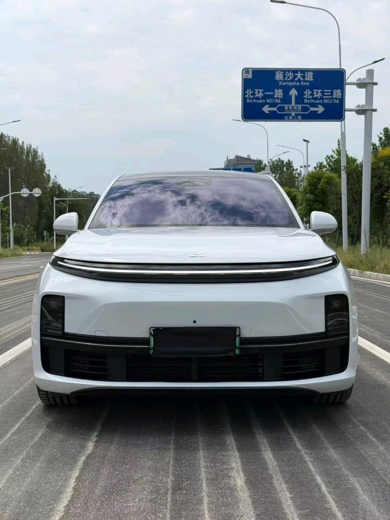 襄阳25年理想L71