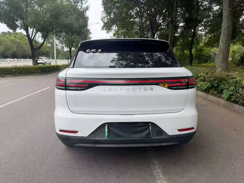 長沙23年零跑汽車C119