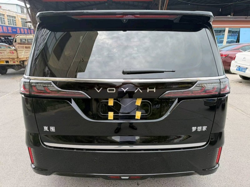 襄陽26年嵐圖汽車夢想家7