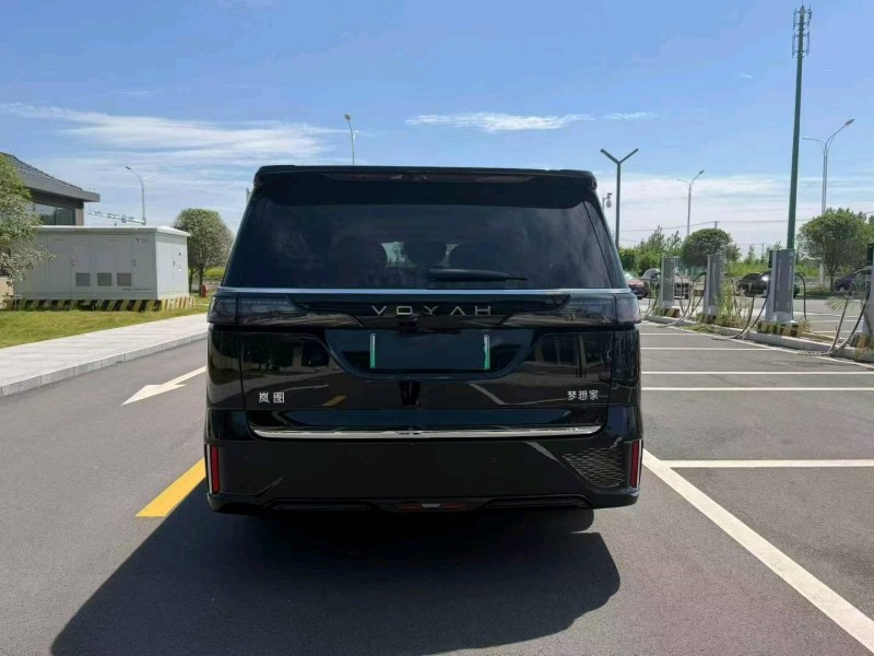 襄陽26年嵐圖汽車夢想家7