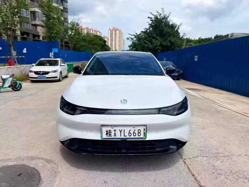 梧州25年零跑汽車C011