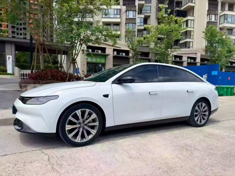 梧州25年零跑汽車C012