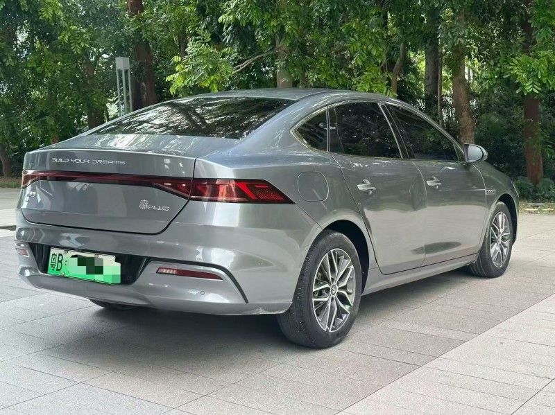 深圳22年比亞迪秦7