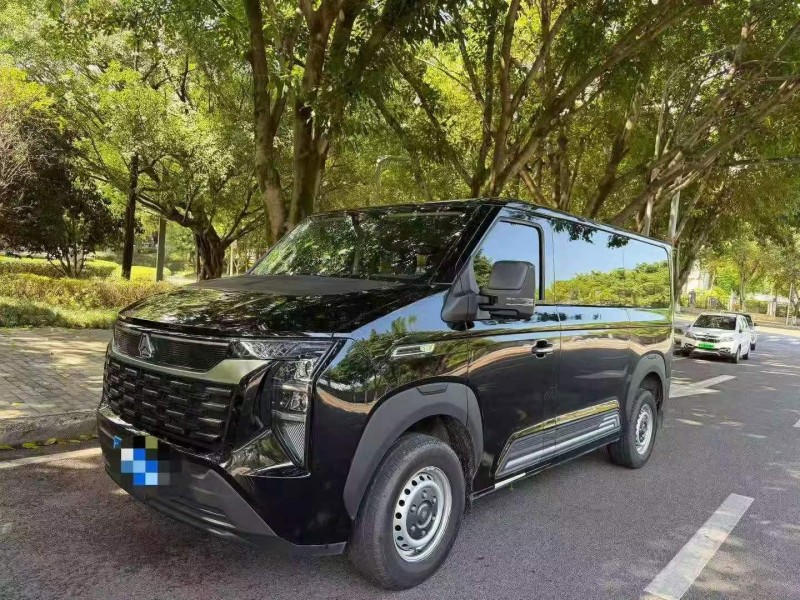 重慶25年卡車系列重汽先鋒官V2