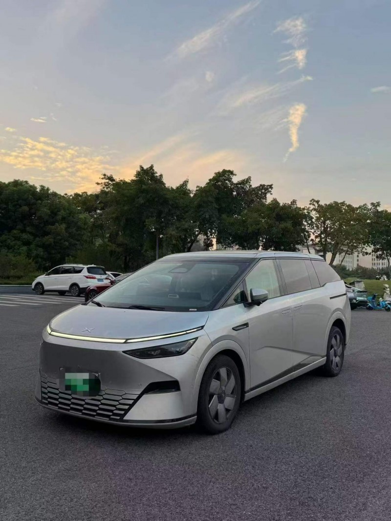 重慶24年小鵬汽車X92