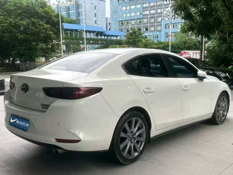 深圳21年馬自達昂克賽拉8