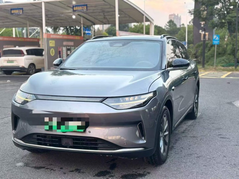 金華22年零跑汽車C111
