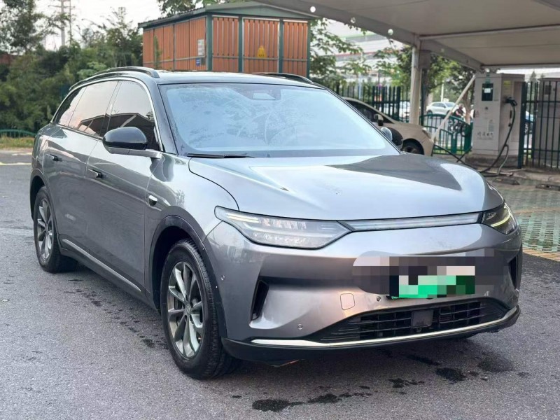 金華22年零跑汽車C114