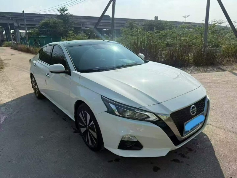 中山23年日產天籟2