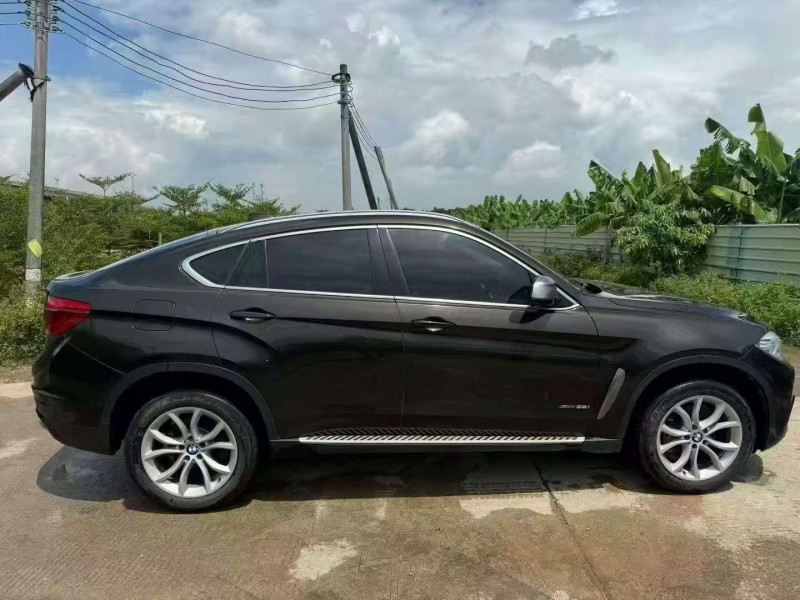 中山19年宝马X67