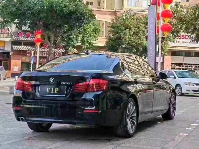东莞17年宝马5系8