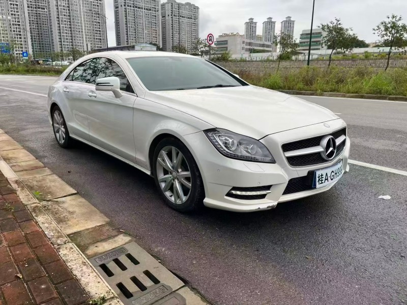南寧14年奔馳CLS3