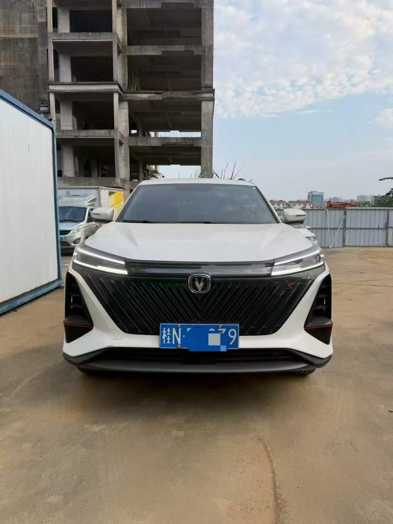 南寧23年長安汽車CS751