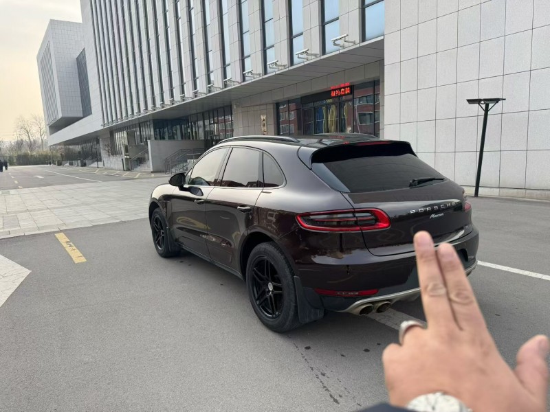 濟南16年保時捷Macan7