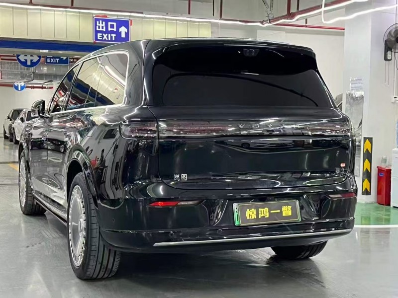 深圳26年嵐圖汽車泰山8