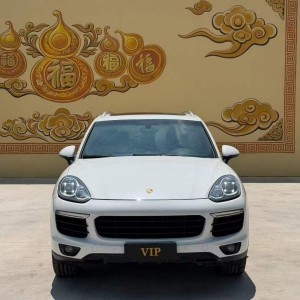 青岛16年保时捷卡宴