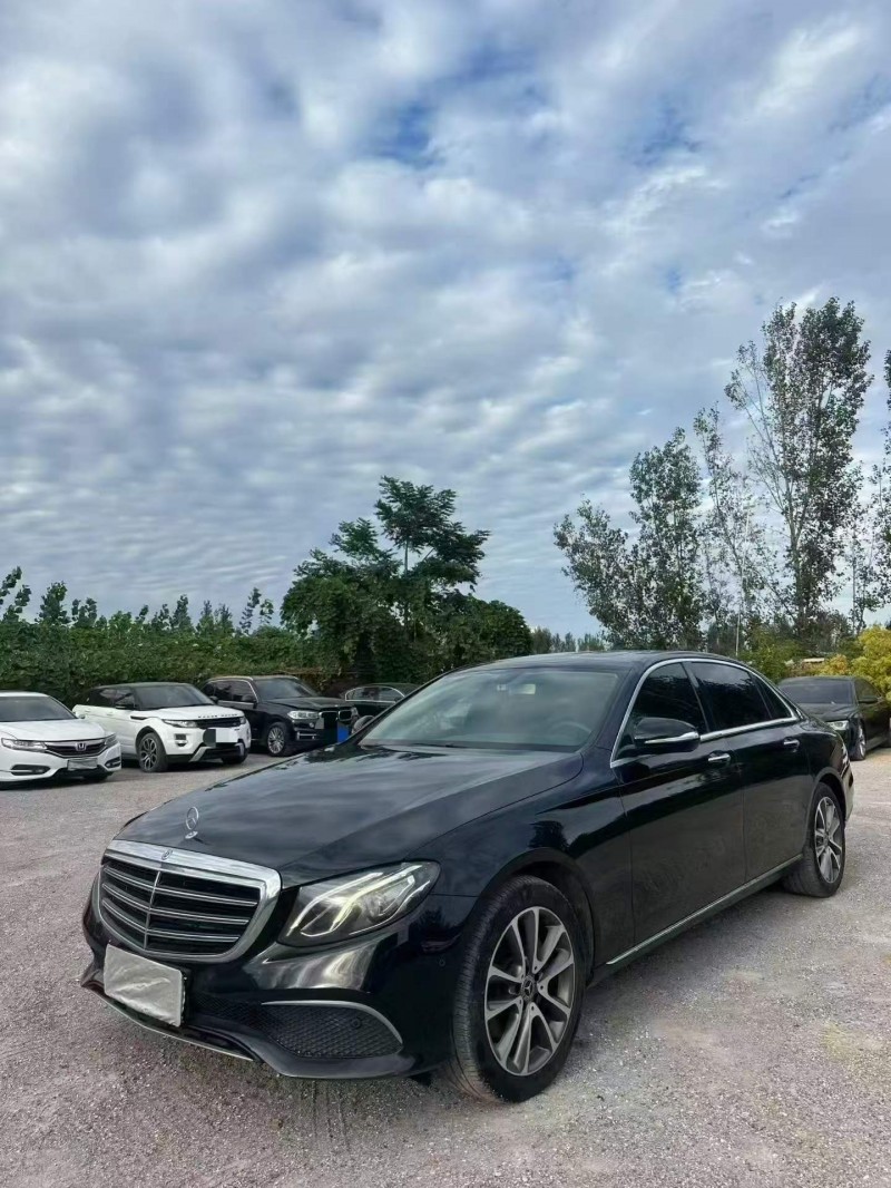 東營18年奔馳E2