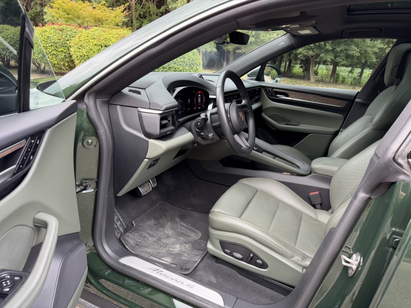 盐城25年保时捷Macan5
