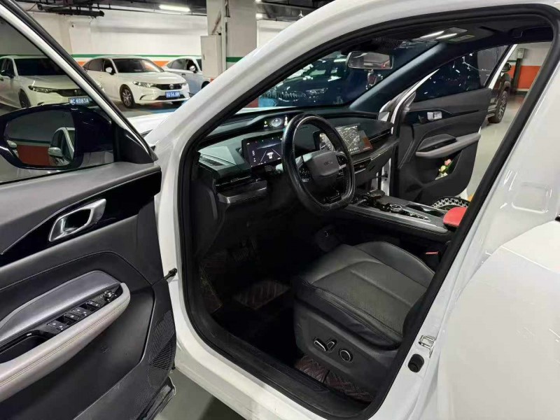 成都23年長安汽車歐尚4
