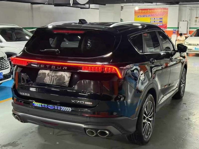 成都22年奇瑞捷途7