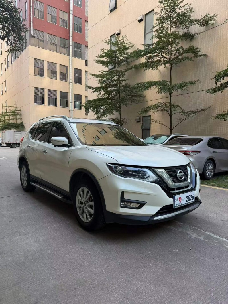佛山19年日產奇駿2
