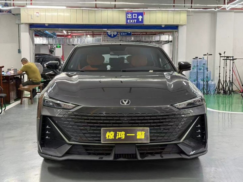 深圳22年長安汽車UNI1