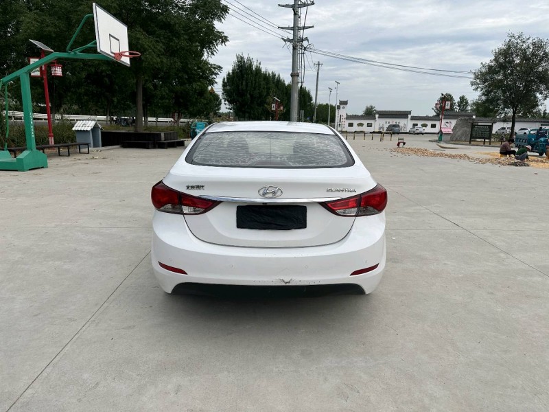徐州16年現代朗動9