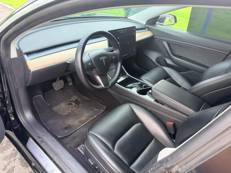 湖州20年特斯拉MODEL 35