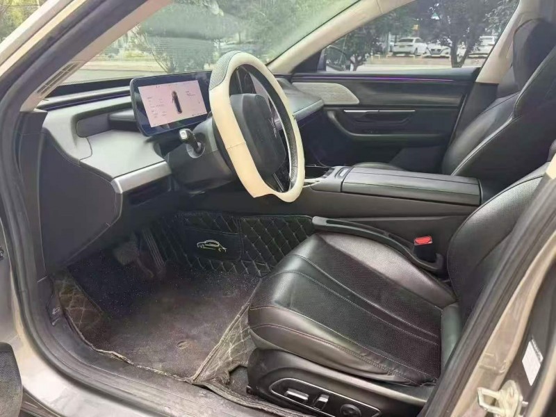 濰坊22年小鵬汽車p76