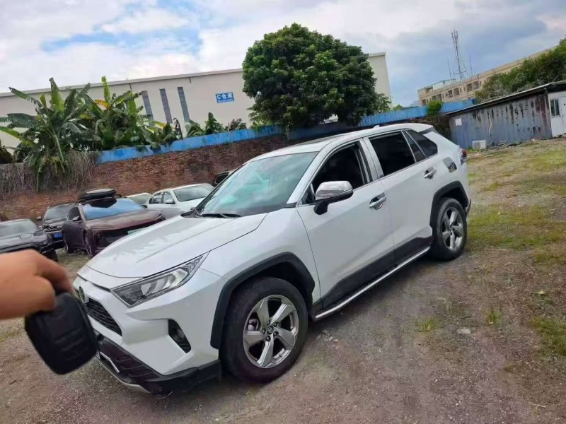 廣州22年豐田RAV4榮放3