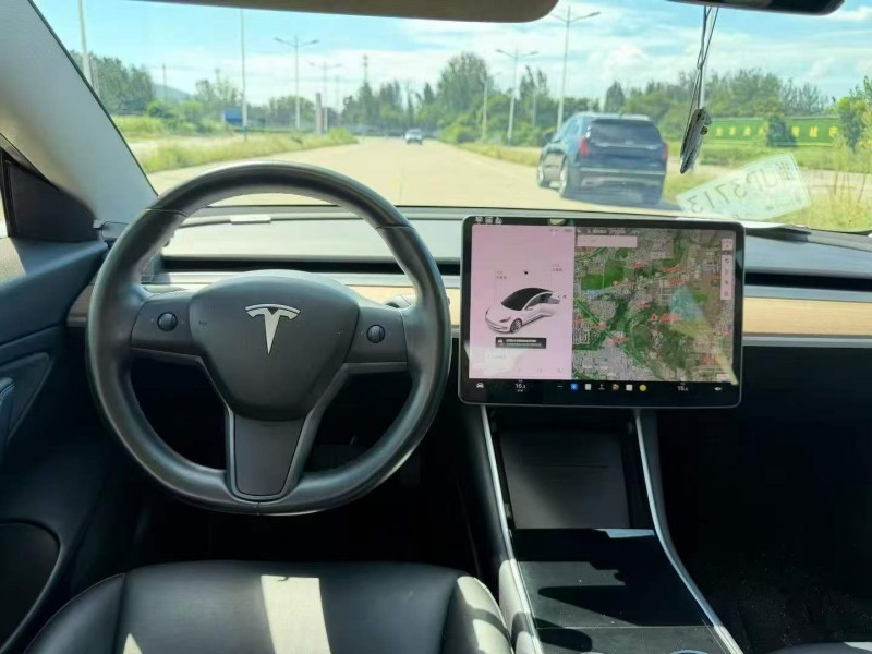 煙臺19年特斯拉MODEL 36