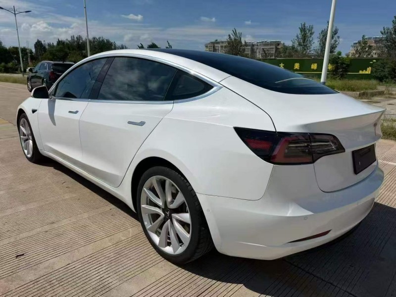 煙臺19年特斯拉MODEL 37
