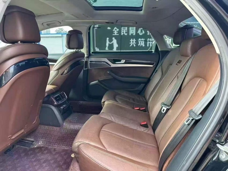 烟台17年奥迪A8L6