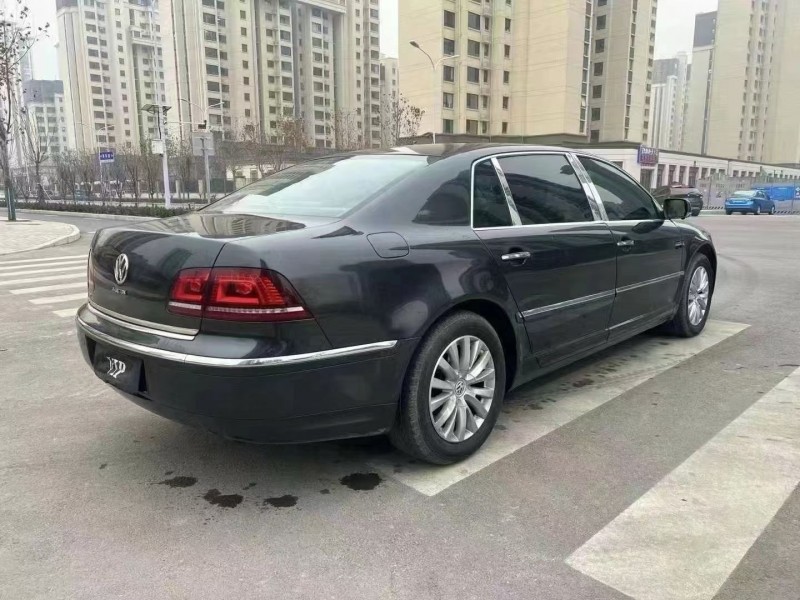 濟寧13年大眾輝騰7