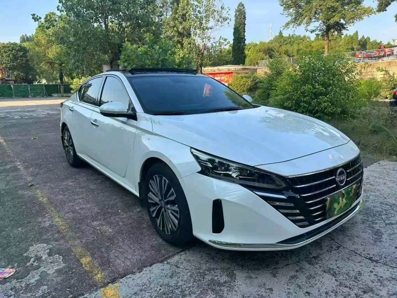 婁底23年日產天籟2