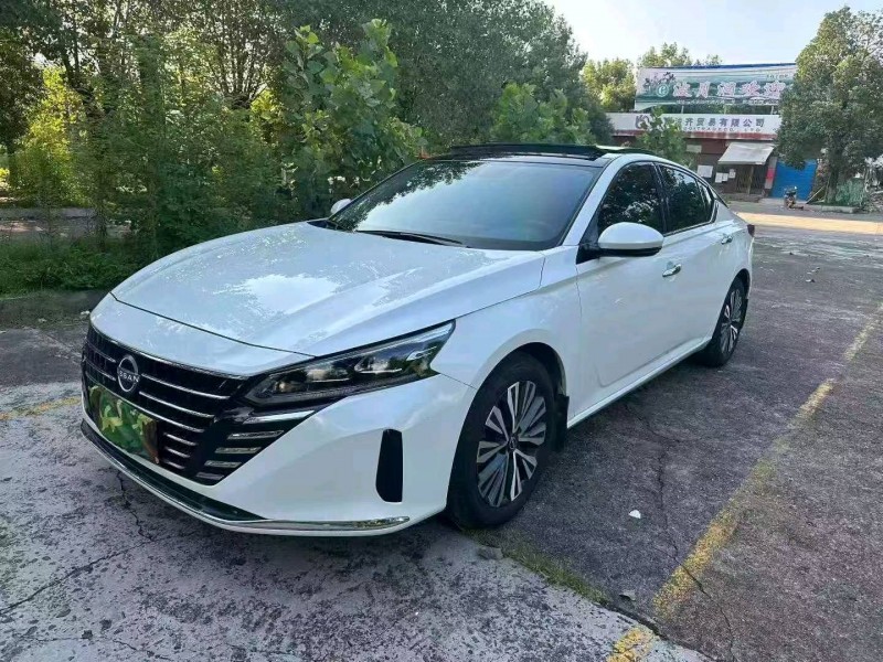 婁底23年日產天籟3