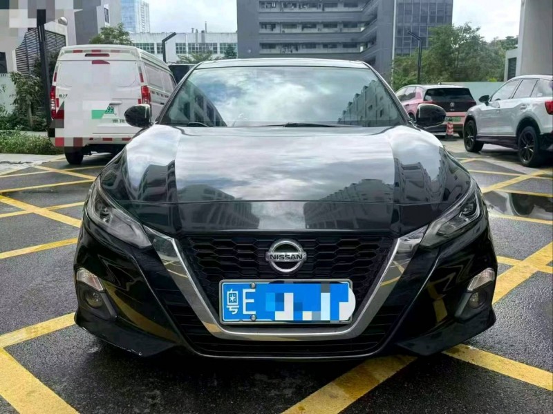 深圳21年日產天籟1