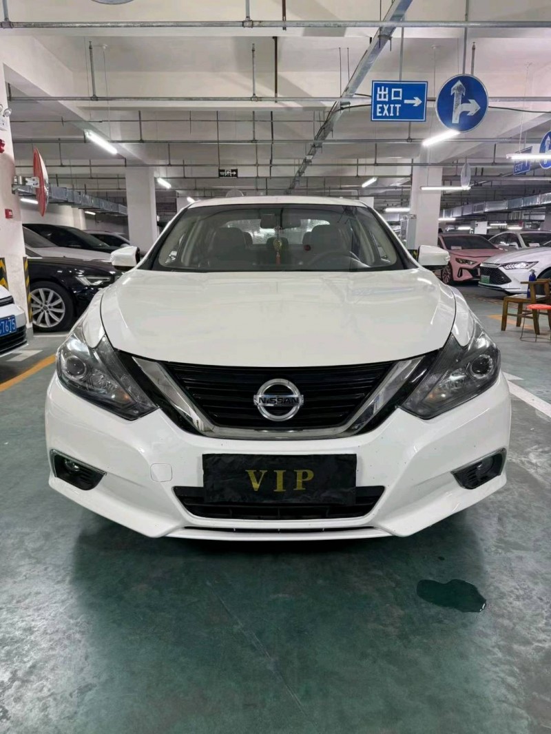 襄陽18年日產天籟3