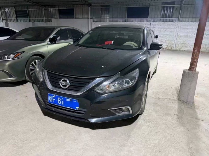 深圳18年日產天籟2