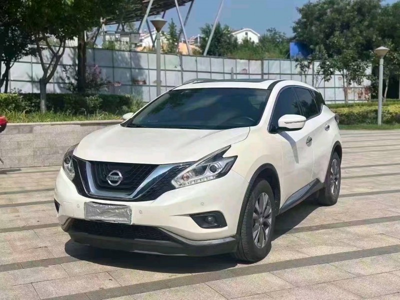 青島18年日產樓蘭2