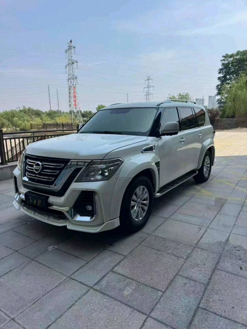 青島20年日產途樂2
